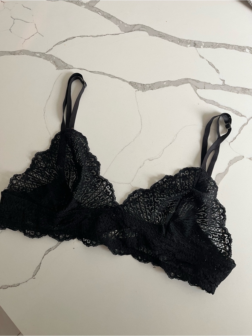 Aritzia Lace Bralette